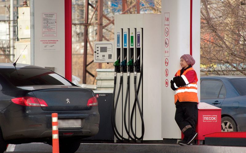 
            55 руб. за литр — это не предел: что будет с ценами на бензин
        