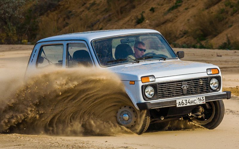 
            Lada Niva отметила 45-летие. Редкие фото легендарного внедорожника
        