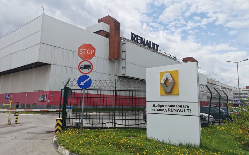 
            Возрождение «Москвича» и уход Renault. Автоновости недели
        