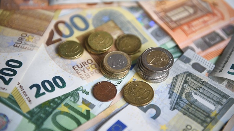 Аналитик спрогнозировал отказ ряда европейских стран от евро