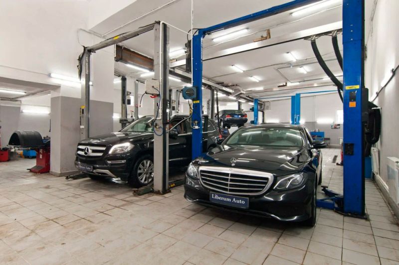 
            Mercedes-Benz уйдет из России: что будет с машинами и обслуживанием
        