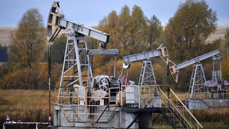 Минфин рассмотрит альтернативный расчет цен на нефть Urals