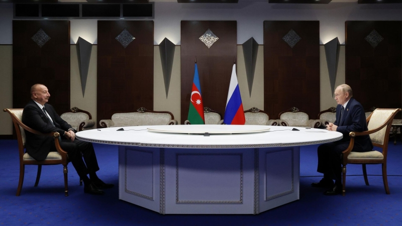 Путин поговорил с Алиевым