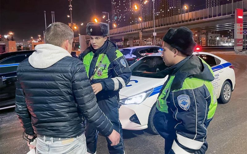 
            ГИБДД пообещала водителям «массовые остановки». Где ждать проверок
        