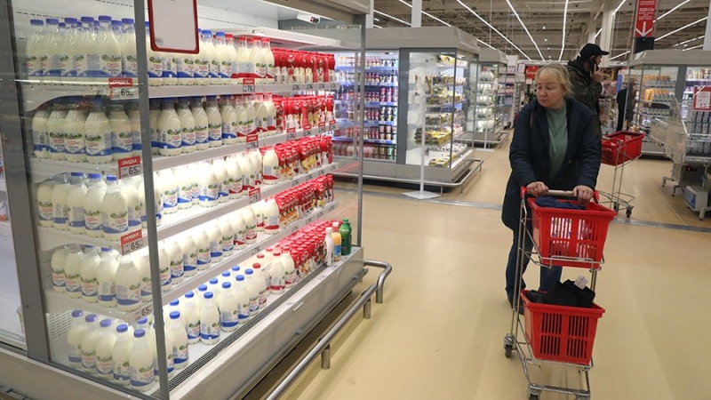 Торговые сети запустили технологию проверки сроков годности молочной продукции