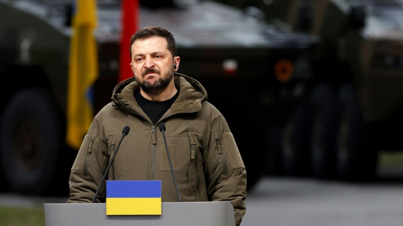 "Тяжелое решение". В Британии рассказали, что случится с Зеленским летом