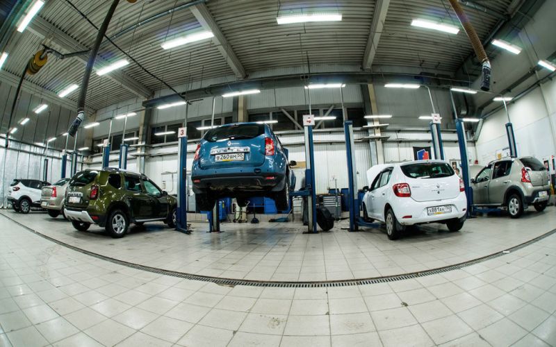 
            «Единственный рычаг — возврат в Россию». От Renault потребовали ₽8,5 млрд
        