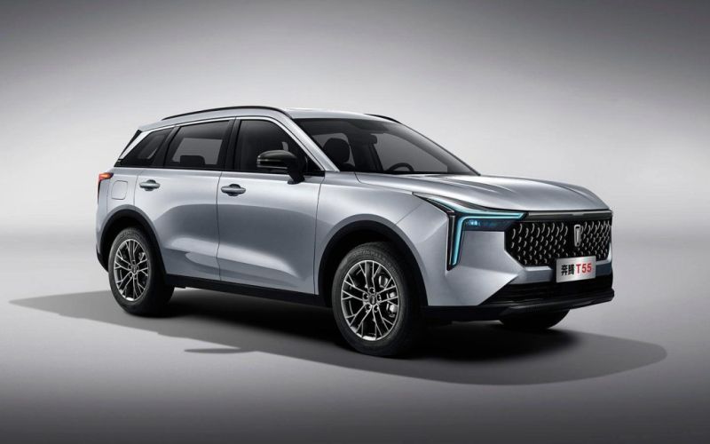 
            Какие машины купить в мае. Главные новинки авторынка России
        