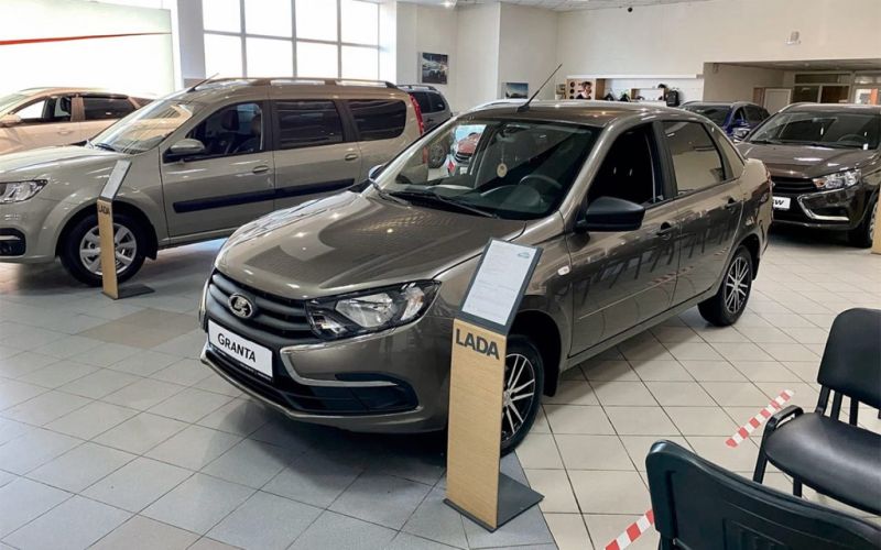 Народный автомобиль и рост цен на Lada. Главные новости недели