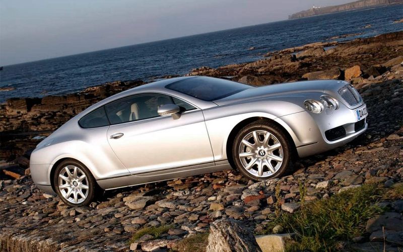 
            Bentley, Porsche или Cadillac. Да, это можно купить по цене Lada Vesta
        