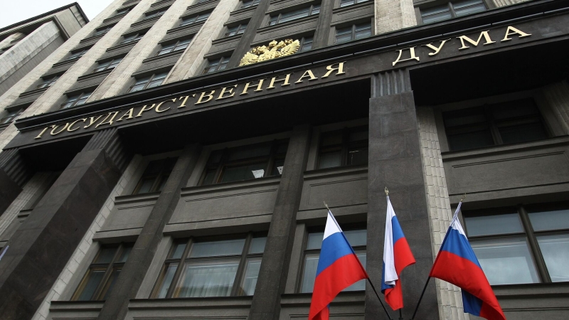 Госдума готова доработать проект о запрете смены пола, заявил Толстой