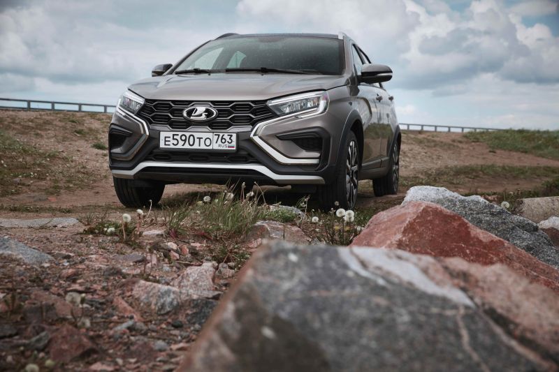 «Ситуация неприемлема». АвтоВАЗ признал завышение дилерами цен на Vesta