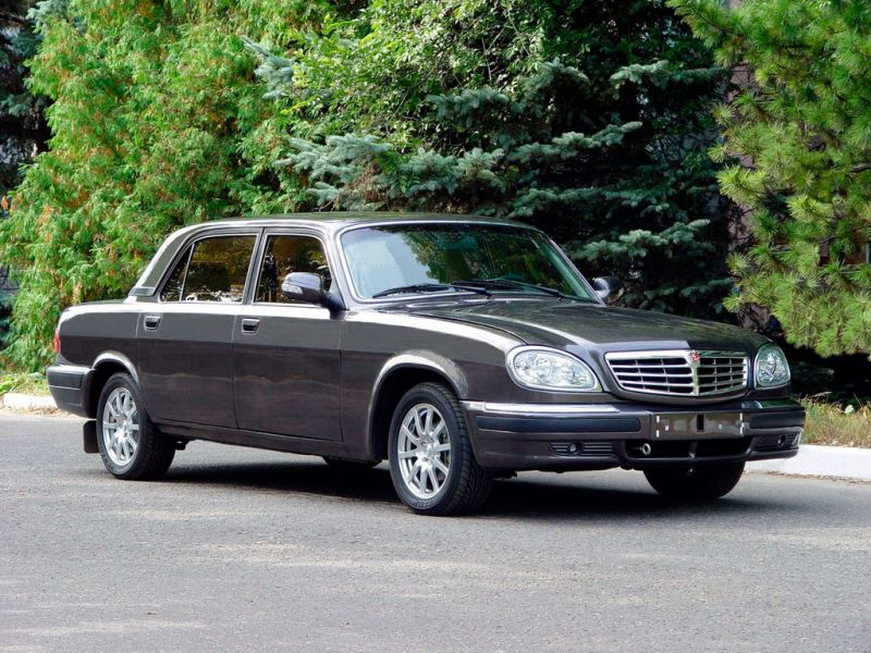 У чиновников опять решили отобрать иномарки. Почему это не выходит 26 лет