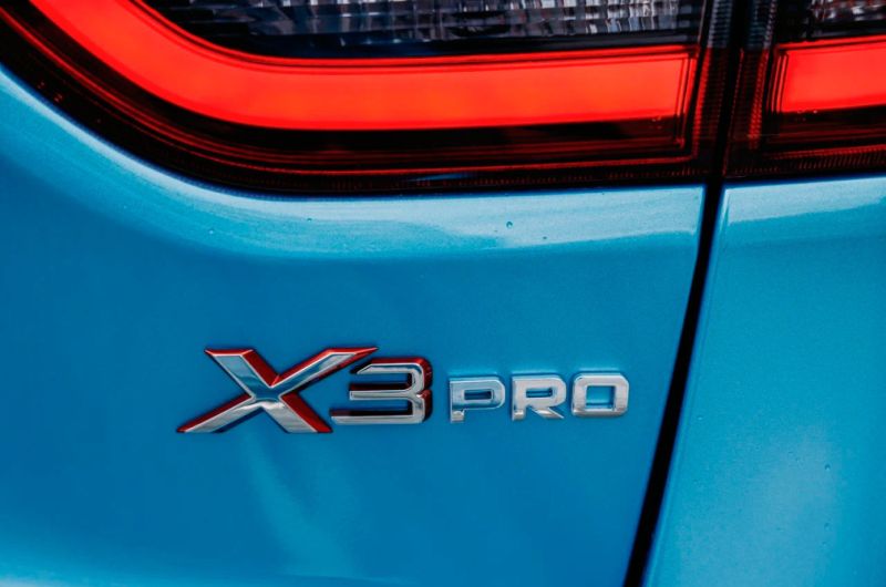 
            Дешевле уже не найти. Первый тест-драйв Livan X3 Pro
        