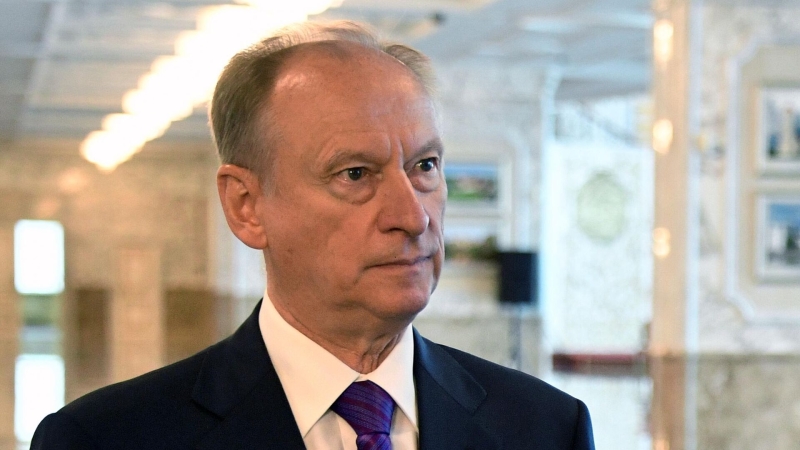 На оперативном совещании с членами Совбеза выступит Лавров, заявил Путин
