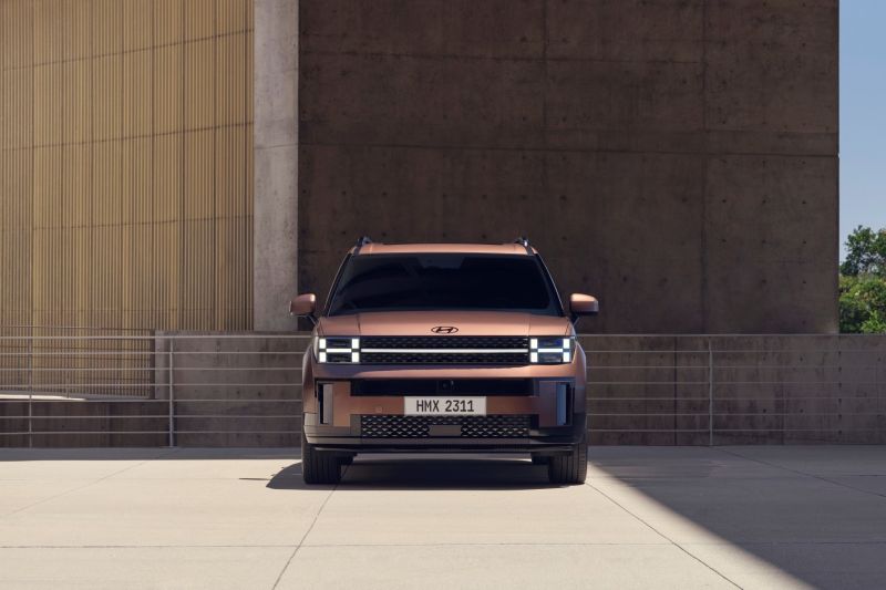 
            Hyundai раскрыл технические характеристики нового Santa Fe
        