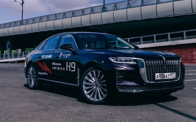 
            Краснознаменный Mercedes. Первый тест Hongqi H9
        