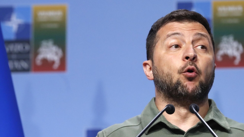 Зеленского готовы предать. Правительство Украины ждет скандальный роспуск