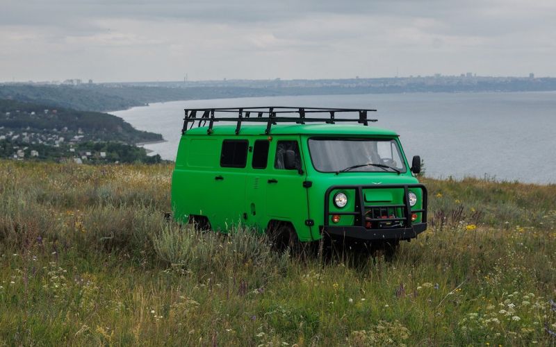 
            «Москвич» на газу и рост цен на Lada Granta. Самые важные новости недели
        