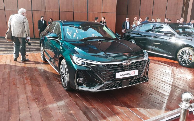 
            Страховщики назвали стоимость ОСАГО и каско для «Москвича 6» и новой Lada
        