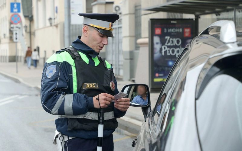 
            Водителям дадут год на замену права. В МВД все объяснили
        