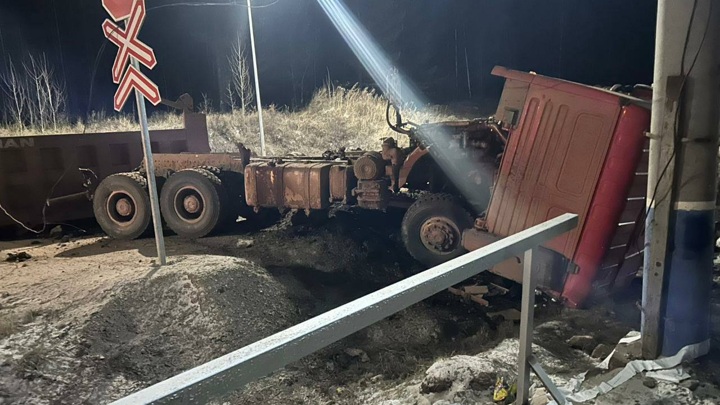 Машинист поезда и его помощник погибли в ДТП с грузовиком в Приангарье