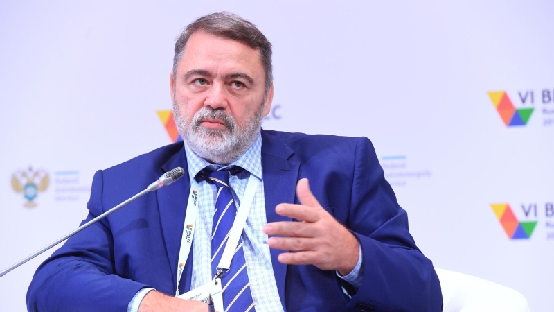 Мишустин освободил Артемьева от должности своего помощника
