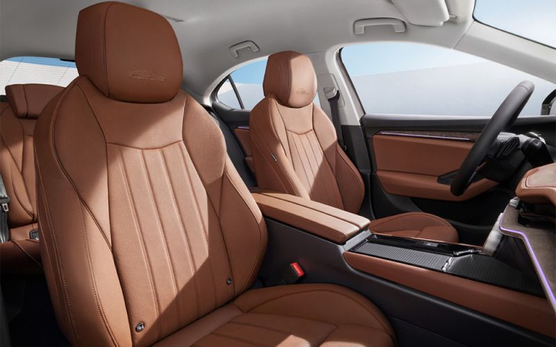 
            Skoda представила новый Superb. Адаптивная подвеска и мягкий гибрид
        