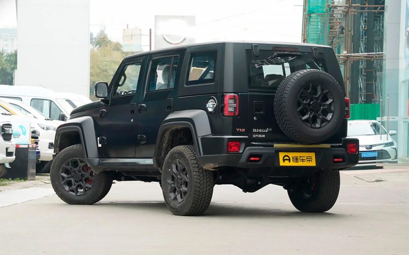 
            BAIC анонсировал два новых автомобиля для России. Все подробности
        