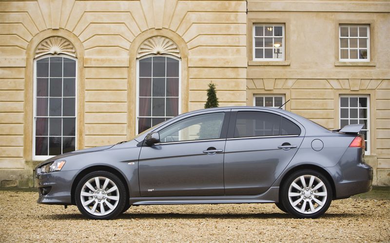 Что купить за 1 млн руб. За эту цену есть даже новые автомобили