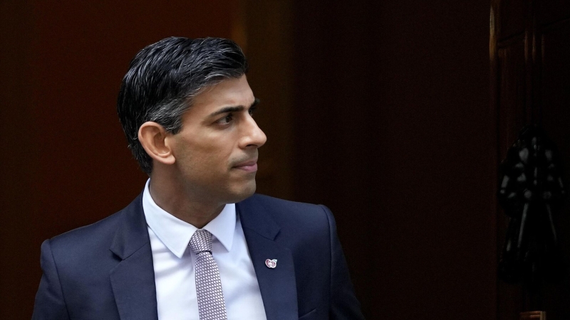 Сунак опозорился, опубликовав странное поздравление с Рождеством