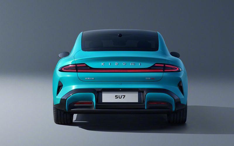 
            Xiaomi представила свой первый автомобиль SU7
        