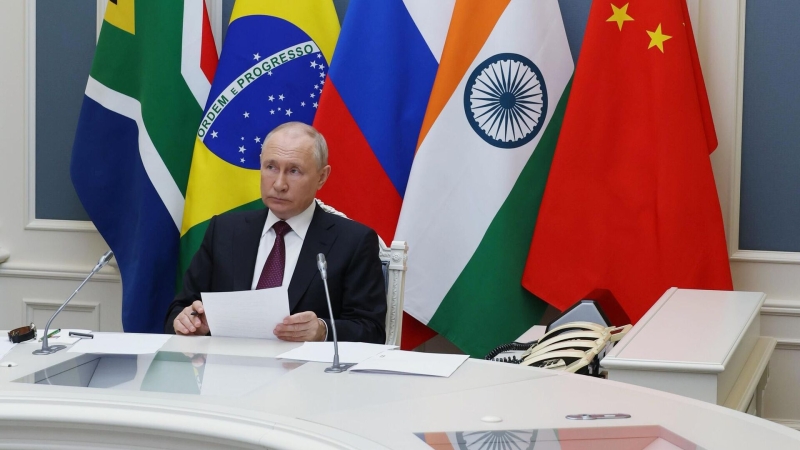 Ожидания-2024 в политике: Россия делает выбор, законы, фестивали и БРИКС