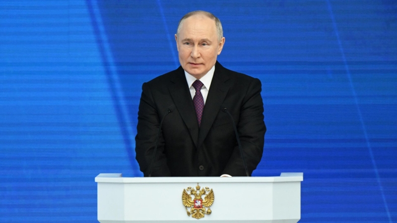 Без сильной России прочный миропорядок невозможен, заявил Путин
