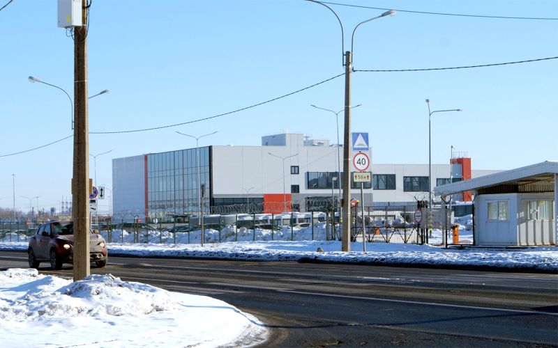 
            Что происходит на бывших заводах Hyundai и Toyota в России. Репортаж
        