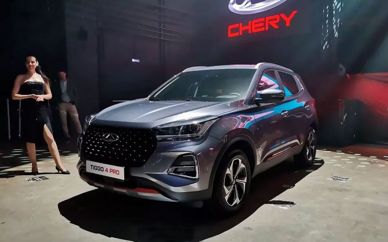 
            Geely, Haval и Chery назвали самыми популярными машинами в Москве. Список
        