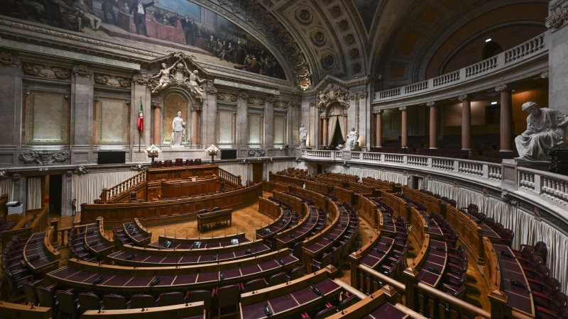 Процедура выборов в парламент Португалии