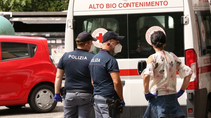 Питбули загрызли малыша в итальянском городе Эболи