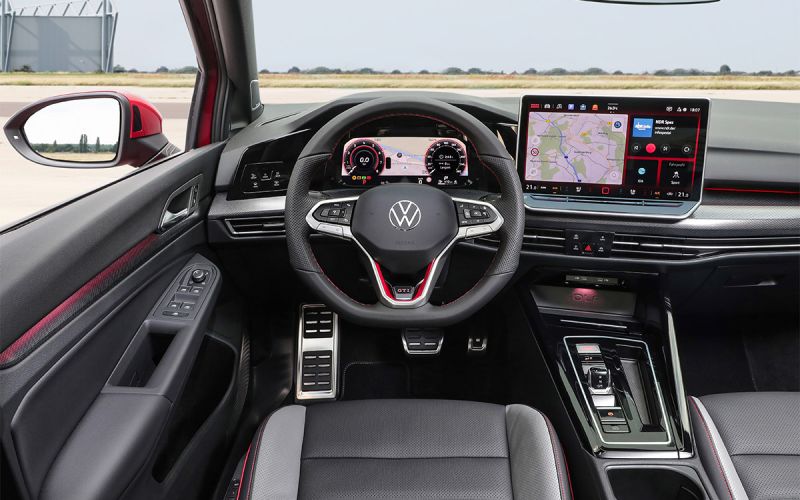 
            В Европе 11 апреля начнутся продажи обновленного Volkswagen Golf
        