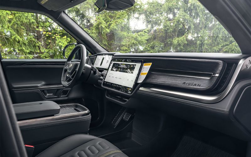 
            Новые BMW, Mercedes и VW попали в Россию: что за модели и сколько стоят
        