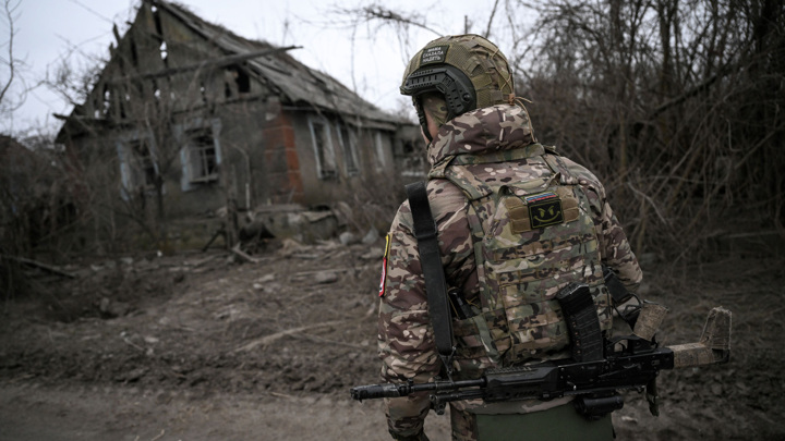 Российские военные эвакуировали из-под обстрелов ВСУ жителей Волчанска
