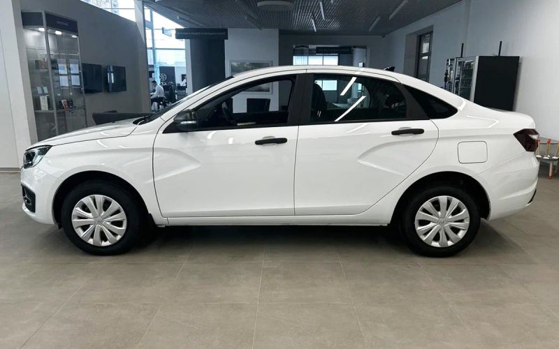 
            Чем отличается Lada Iskra от Lada Vesta: разбор
        