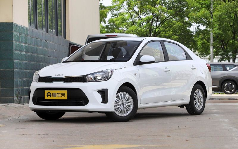 
            Vesta и Solaris с пробегом. 5 конкурентов новой Lada Iskra
        