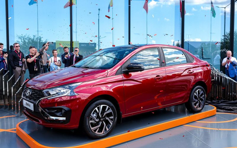 
            Vesta и Solaris с пробегом. 5 конкурентов новой Lada Iskra
        
