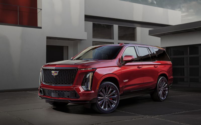 
            Cadillac показал обновленный внедорожник Escalade. Фото
        