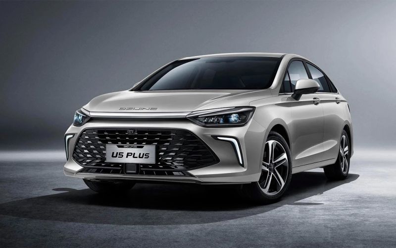 
            Дешевле уже не найти. Сколько стоят самые недорогие иномарки в России
        