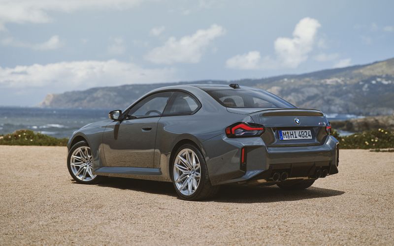 
            Дилер привез в Россию новый BMW M2 за ₽10 млн
        