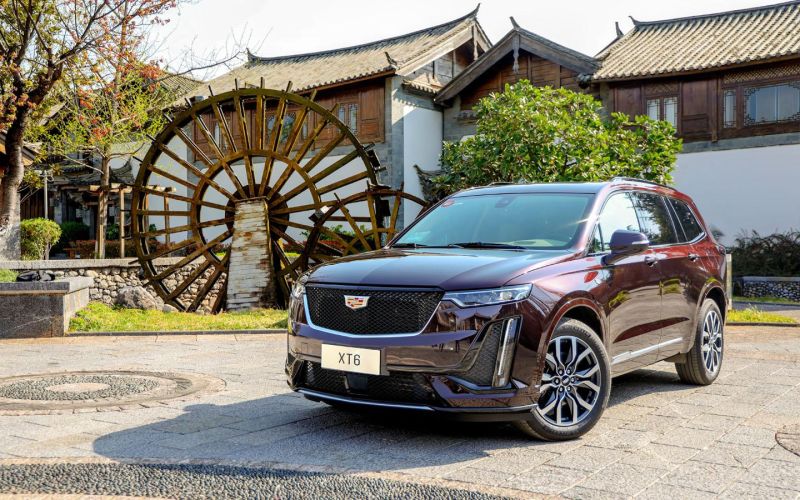 
            Дилер привез в Россию новый Cadillac XT6 за ₽9,7 млн
        