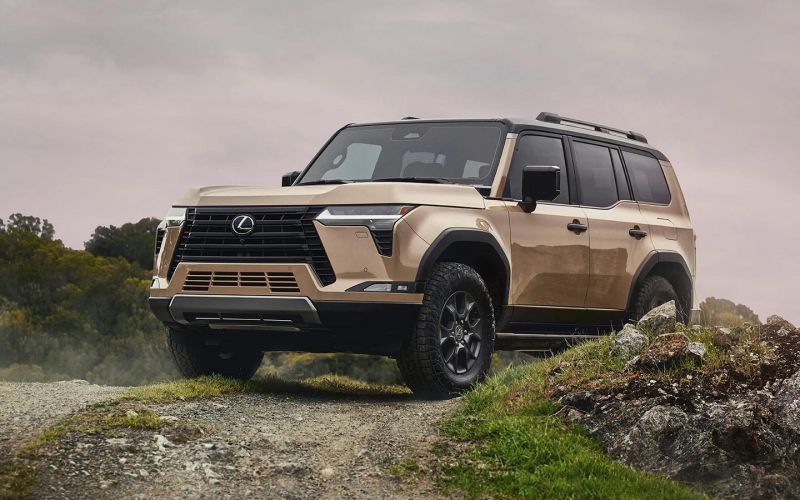 
            Дилер привез в Россию новый Lexus GX: подробности и цена
        