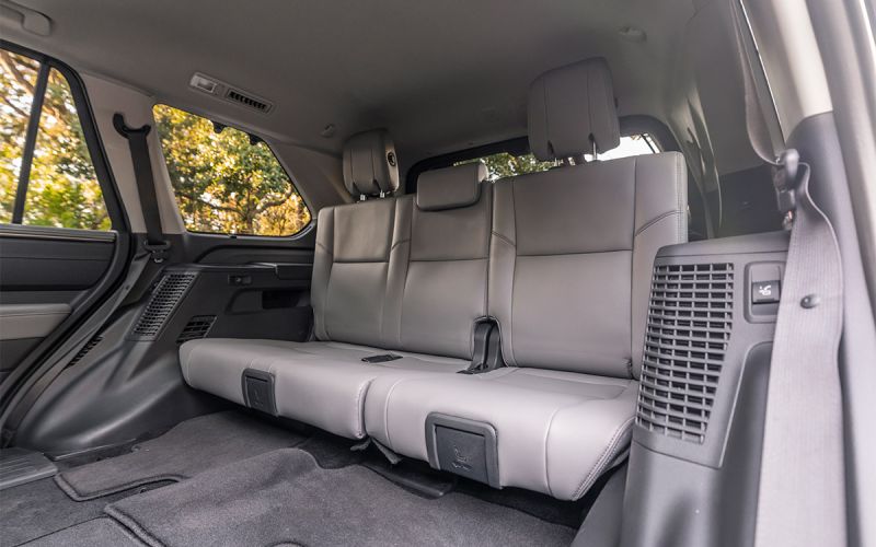 
            Дилер привез в Россию новый внедорожник Toyota Sequoia за ₽16 млн
        